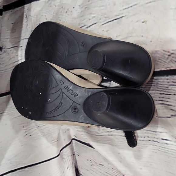 Arche Enexor Taupe Leather Slingback Sandals - Picture 5 of 6